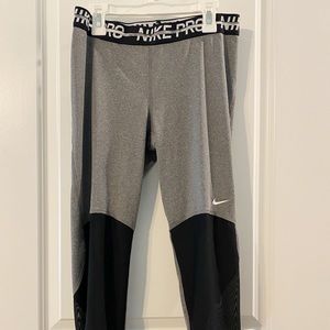 Nike Pro 7/8 Leggings
